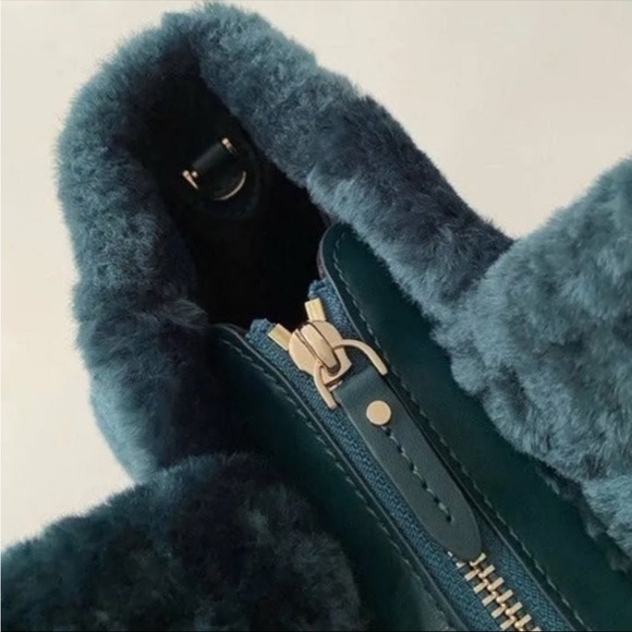 Kate Spade Ella Faux Shearling Large Tote Bag in Peacock Sapphire New With Tags - Picture 4 of 12